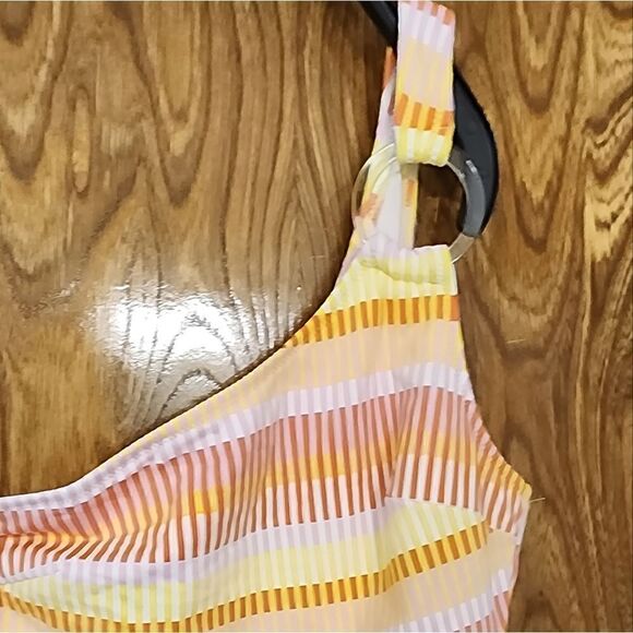 Solid and Striped Claudia Ribbed Cutout one piece NWT Size S - Picture 3 of 7